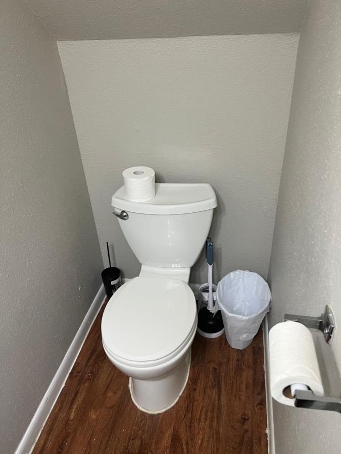 Lovely 1-Bedroom Townhome With Nice Amenities Houston Exterior foto